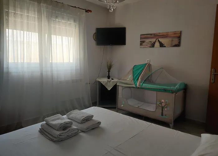 Prinos Apartment Daire *